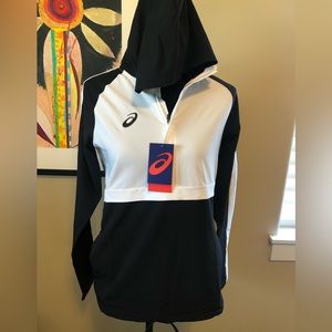 ASICS Light weight women’s hooded jacket. Size small